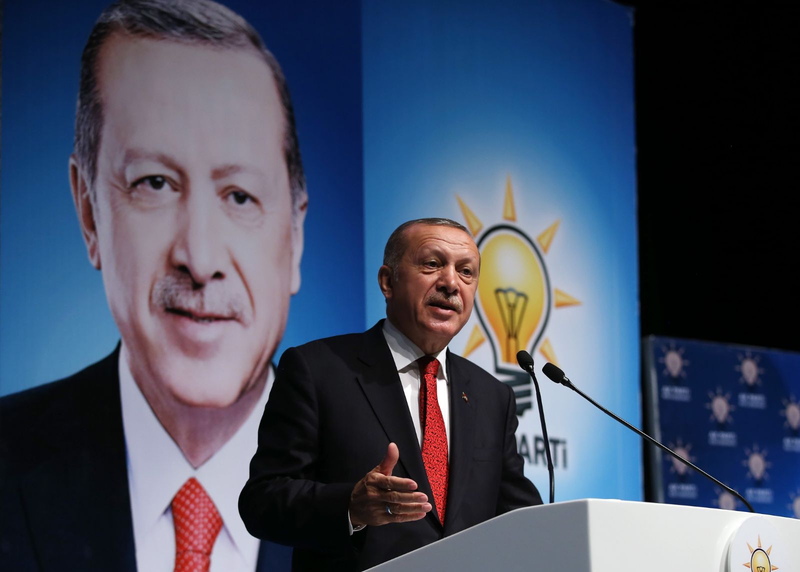 Kendilerini daha kötüye kullanan tüm ABD başkanları Kendilerini daha kötüye kullanan tüm ABD başkanları